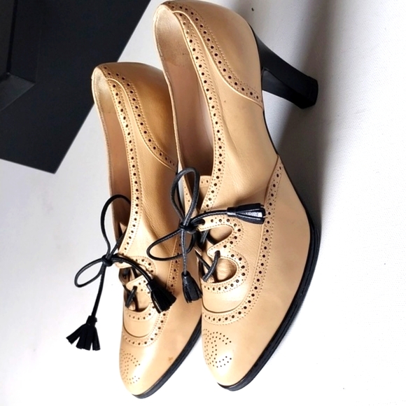 CHANEL Lace Up Booties High Heel Tan Càp Toe Size 38.5 - Picture 1 of 11